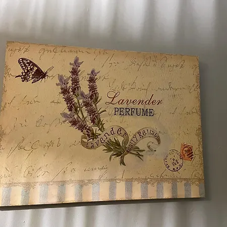 Les Lavandes De